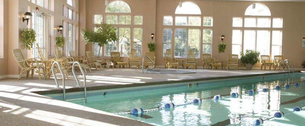 Westford Regency Inn & Conference Center Екстер'єр фото